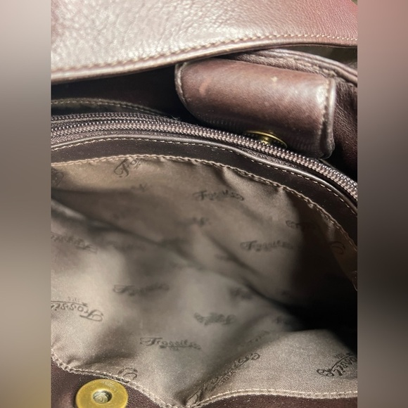 Fossil Leather Purse - Picture 8 of 8